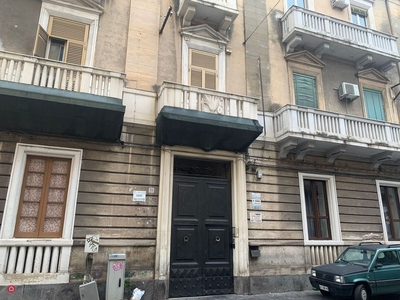 Appartamento in Vendita in Via Santa Maria della Catena 55 a Catania