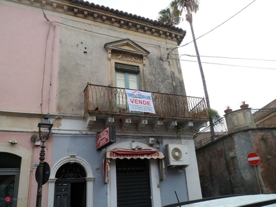Appartamento in Vendita in Via Vittorio Emanuele a Trecastagni