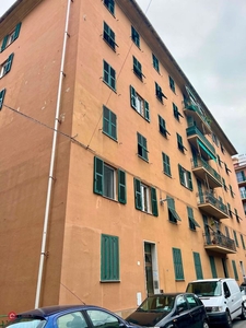 Appartamento in Vendita in Viale Ansaldo 12 a Genova