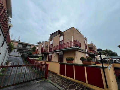 Appartamento in Via Di Casalotti, 342, Roma (RM)