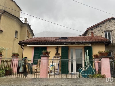 Casa 6 locali di 79 m² in Genova