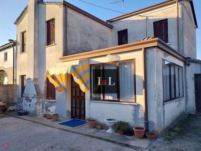 Casa Bi/Trifamiliare in Vendita in Via dolo 77 a Stra