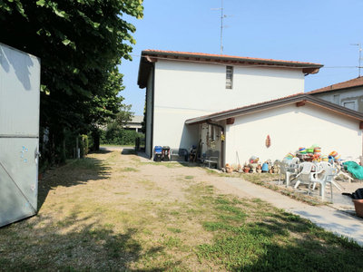 casa in vendita a Novi di Modena