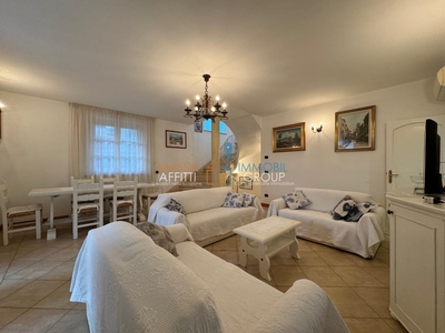 Casa indipendente con giardino in via rosseti e bandini 23, Forte dei Marmi