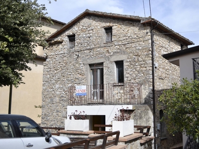 Casa indipendente di 105 mq a Pastena