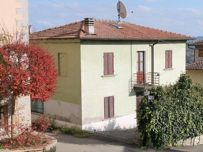 Casa indipendente in Vendita in Via Buca 11 a Neviano degli Arduini