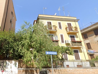 Casa indipendente in Vendita in Via Giovanni Revello a Genova