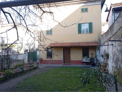 Casa indipendente in VIA ROMA 20, Pietra Marazzi, 8 locali, 2 bagni