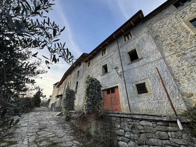 Casa semindipendente in Santa Maria in Carda 14, Castel Focognano