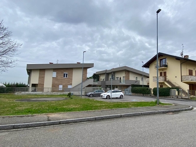 Garage / posto auto in vendita a Mapello Bergamo
