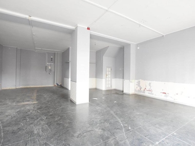 Immobile commerciale in Affitto a Sassari, zona V.le Umberto, 1'500€, 97 m²