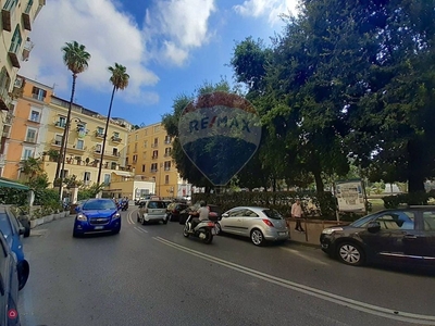 Negozio/Locale commerciale in Vendita in Corso Vittorio Emanuele 94 a Napoli