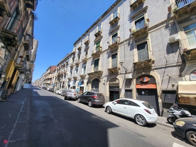 Negozio/Locale commerciale in Vendita in Via Giuseppe Garibaldi a Catania