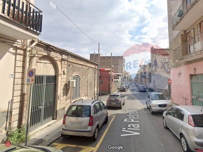 Negozio/Locale commerciale in Vendita in Via Licciardi 13 a Catania