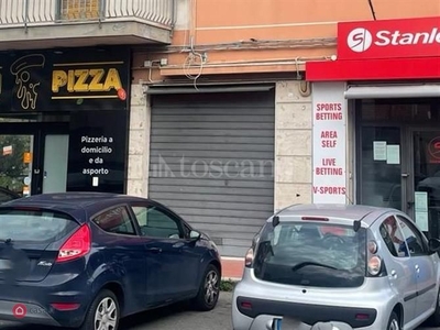 Negozio/Locale commerciale in Vendita in Via Madonna della Via a Gravina di Catania