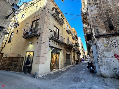 Negozio/Locale commerciale in Vendita in Via Sant'Agostino 28 a Palermo