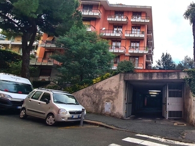 Posto auto/Box di 15 m² in Genova