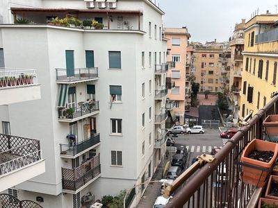 Quadrilocale da ristrutturare, Roma monteverde