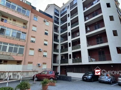 Quadrilocale in Vendita a Messina, 140'000€, 130 m²