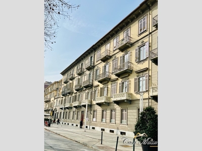 Quadrilocale in Vendita a Torino, 325'000€, 135 m²