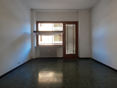 Quadrilocale in Via Fiume, Ovada, 1 bagno, 89 m², 1° piano, 2 balconi