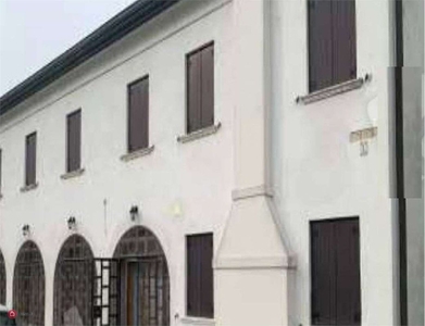 Stabile / Palazzo in Vendita in Via Liona 1 a Cona