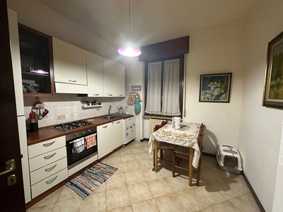 Trilocale in Vendita a Piacenza, 103'000€, 85 m², arredato