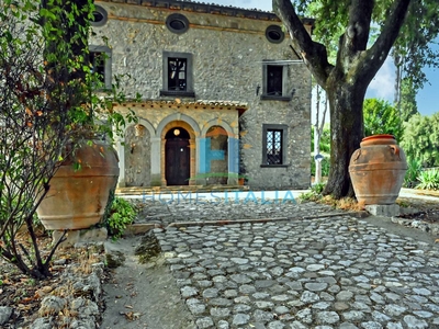 Vendita Villa, in zona VAIANO, CASTIGLIONE IN TEVERINA