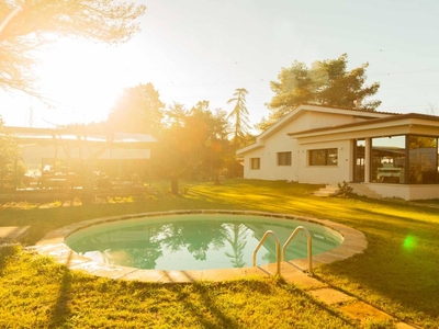 Casa a Lequile con idromassaggio, piscina e giardino