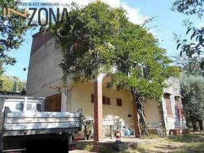 Villa con terrazzo, Reggello poggio giubbiani