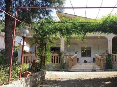 Villa di 180 mq in vendita - Ventimiglia di Sicilia