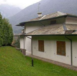villa in vendita a Cortenova