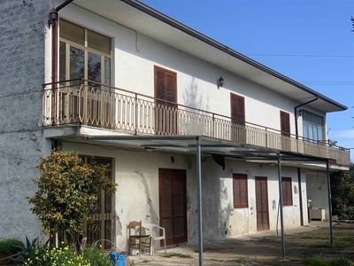 Villa in vendita a Sessa Aurunca Caserta Carano