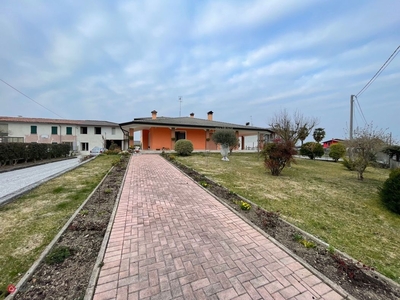 Villa in Vendita in Via libertà 20 a Concordia Sagittaria