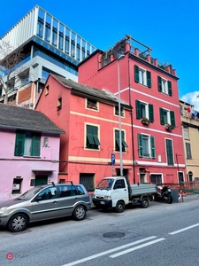 Villa in Vendita in Via Romana di Quarto 59 a Genova