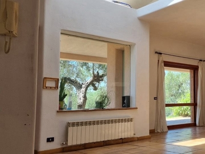 Villa in Via Monte Sughero , Sacrofano (RM)