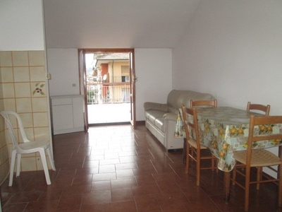 Affitto: Appartamento - 240 € - Moconesi