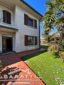 Villa in vendita a Suzzara Mantova
