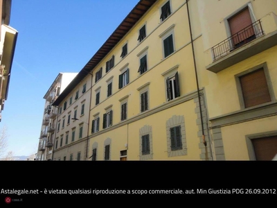 Appartamento in Vendita in Via del Ponte all'Asse 28 a Firenze