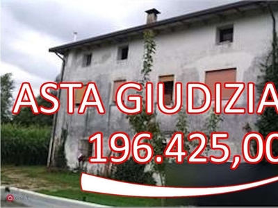 Casa Bi/Trifamiliare in Vendita in Via Garibaldi G. 1 a Rosà