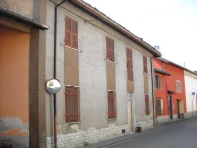 Casa indipendente in Via Tortona, Pozzolo Formigaro, 8 locali, 213 m²