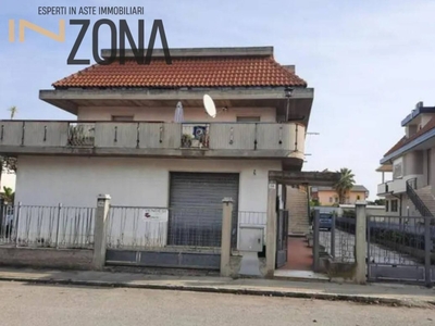 Casa indipendente in Via Val Seriana, San Benedetto del Tronto, 86 m²