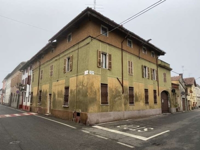 Porzione di casa in Via Generale C. Baulino, Villanova Monferrato