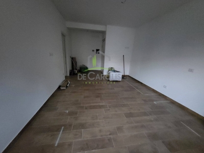 Quadrilocale in Via Flli Volponi, Ascoli Piceno, 1 bagno, con box