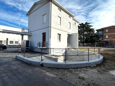 Villa bifamiliare via Firenze 47-49, Chiesanuova, Brescia