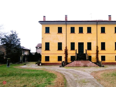 Villa in Vendita in Via Cremonese a Parma