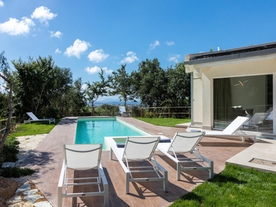 Villa in Via Candia, Ancona, 10 locali, 170 m² in vendita