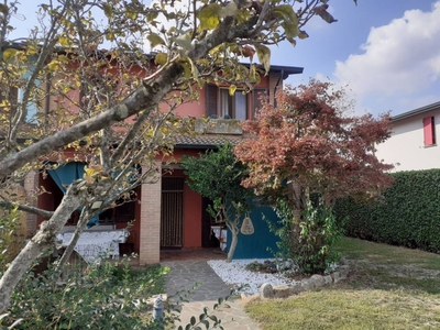 Villa unifamiliare, buono stato, 180 m², Cizzago Comezzano, Comezzano-Cizzago