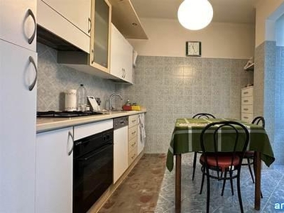 Appartamenti Bentivoglio via asinari 2/2 cucina: Abitabile,