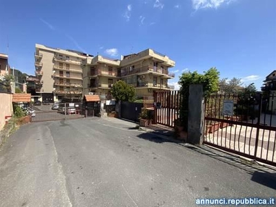 Appartamenti Gravina di Catania via caduti del lavoro 2 cucina: Abitabile,